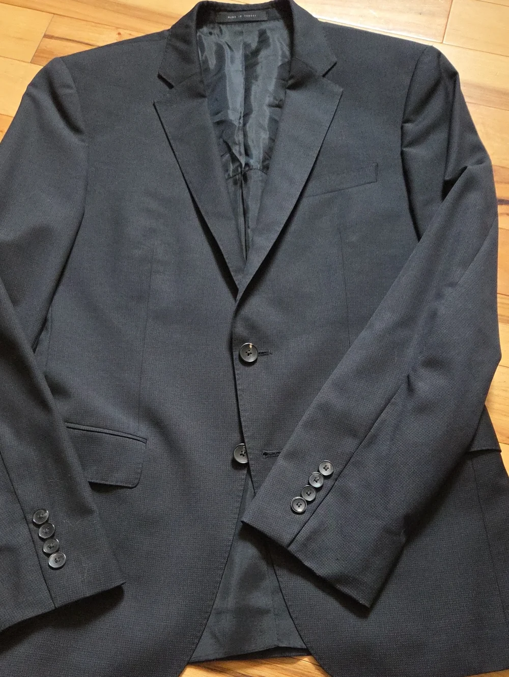 Hugo Boss Men's Black Two-Button Blazer 38r